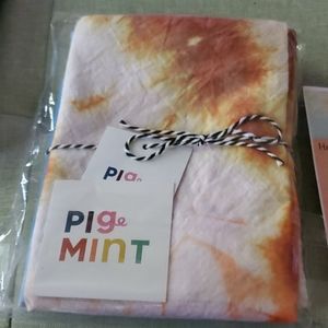 Pigmint two wrapped masks